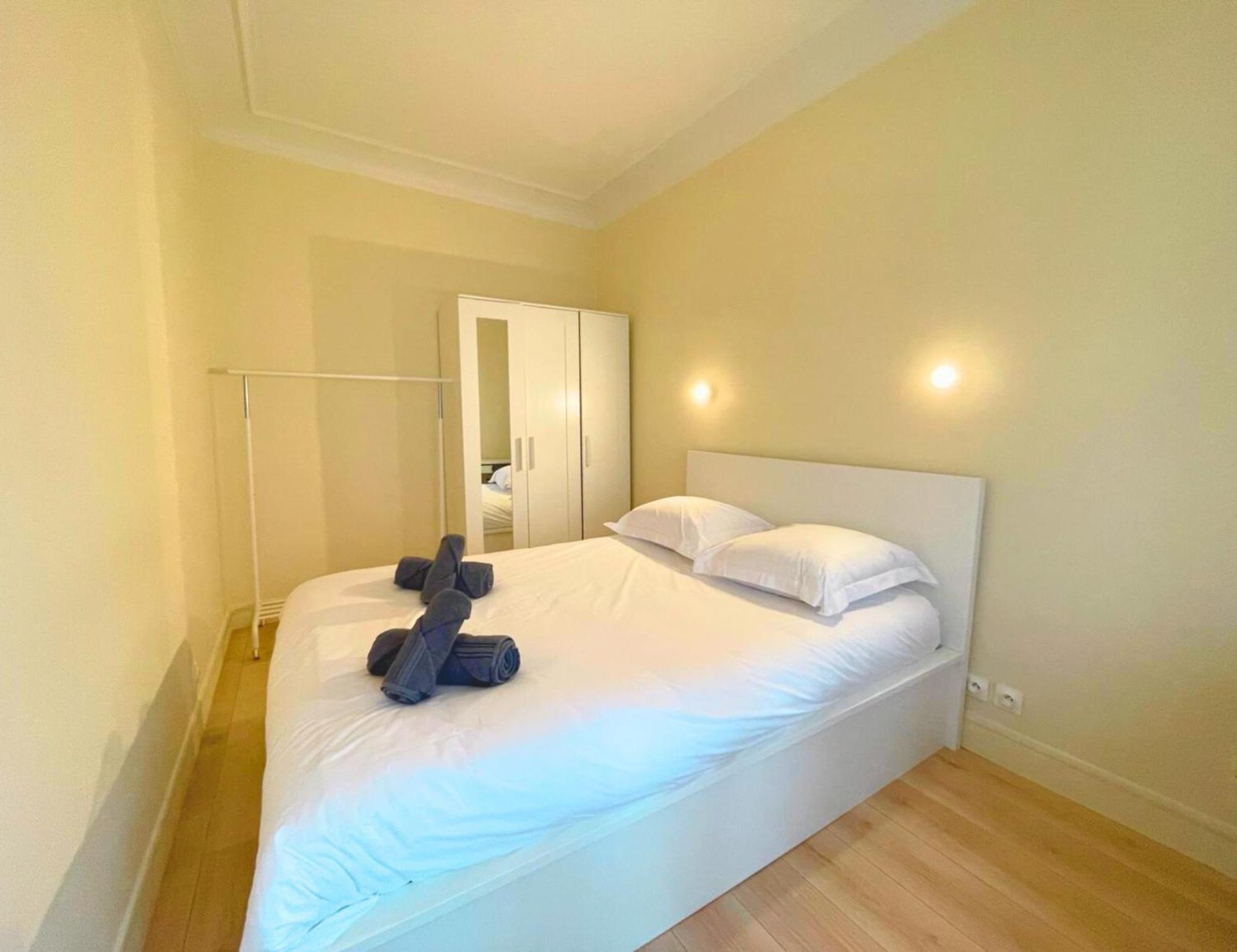 פריז Chambre Lit Double Et Salon Avec Canape-Lit A 10 Minutes Des Champs Elysees מראה חיצוני תמונה